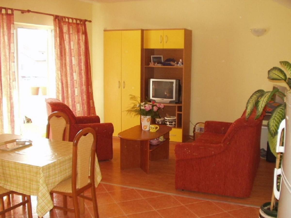 Apartmani Paulina لوبار المظهر الخارجي الصورة